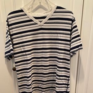 Lululemon striped cotton V neck T-shirt size large
